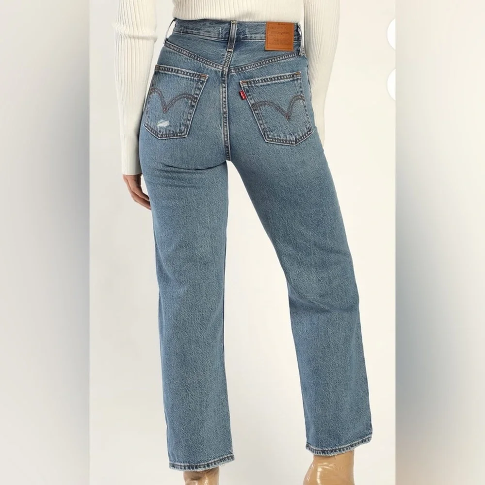 Levi’s Ribcage Medium Wash Denim Distressed Straight Ankle Jeans 26 - Picture 2 of 5